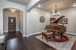 110 E Iriquois Drive - Photo 6