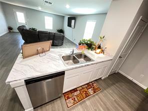 1007 Ripplewood Circle - Photo 8