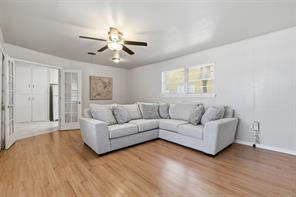 2321 Honeysuckle Avenue - Photo 11