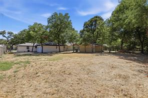 2321 Honeysuckle Avenue - Photo 14
