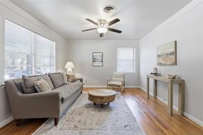 2321 Honeysuckle Avenue - Photo 2