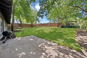 1816 Ridgmar Boulevard - Photo 4
