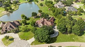 220 Meadow Lake Court - Photo 2