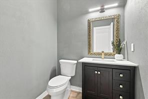 220 Meadow Lake Court - Photo 38