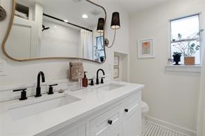 1224 Hollywood Avenue - Photo 14