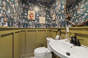 1224 Hollywood Avenue - Photo 16