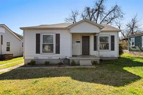 2712 Lyle Avenue - Photo 1