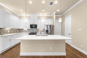 2952 Sheridan Drive - Photo 1