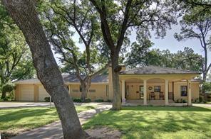 825 Elm Street - Photo 1