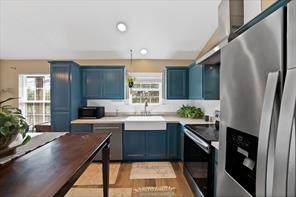 1237 Private Road 4219 - Photo 11