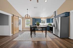 1237 Private Road 4219 - Photo 7