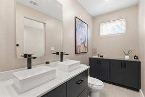 1118 Galveston Avenue - Photo 4