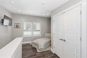 1118 Galveston Avenue - Photo 8