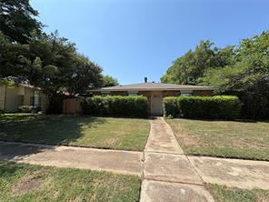 7222 Hedge Drive - Photo 1