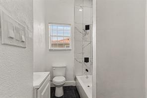 2611 Bourland Street - Photo 18