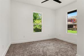 2611 Bourland Street - Photo 20