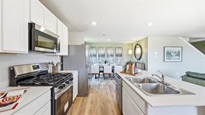 4113 WOODHILL BEND Drive - Photo 4