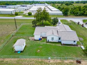 7811 FM 35 - Photo 10