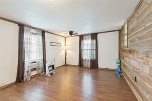 7811 FM 35 - Photo 20