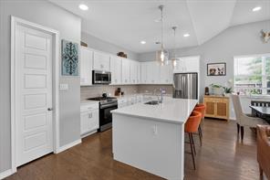 5801 Aton Avenue - Photo 10