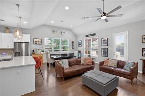 5801 Aton Avenue - Photo 8