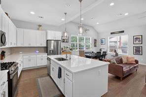 5801 Aton Avenue - Photo 9