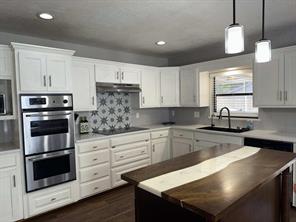 306 Ivy Way - Photo 2