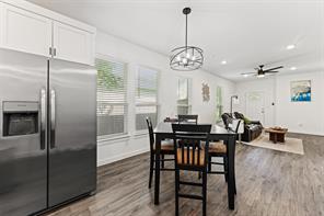 322 E Walnut Street - Photo 11