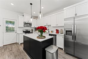 322 E Walnut Street - Photo 12