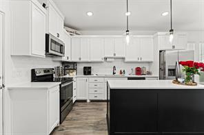 322 E Walnut Street - Photo 13