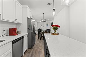 322 E Walnut Street - Photo 17