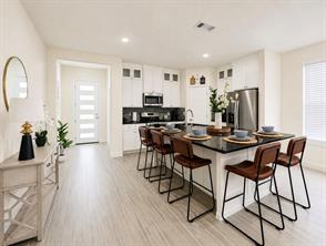 900 Marcellus Court - Photo 3