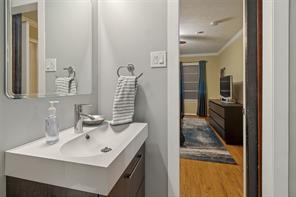 10615 Longmeadow Drive - Photo 15