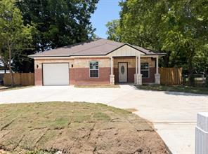 922 Gibbard Avenue - Photo 1