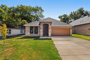 2618 Seevers Avenue - Photo 1