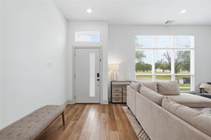 3128 Wayside Avenue - Photo 1