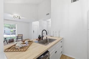 209 Rodeo Drive - Photo 8