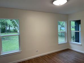 513 W Florence Street - Photo 9