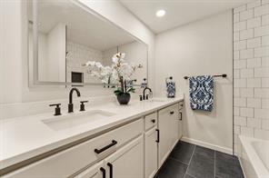 1916 Lake Hill Lane - Photo 24