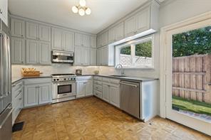 4303 University Boulevard - Photo 4