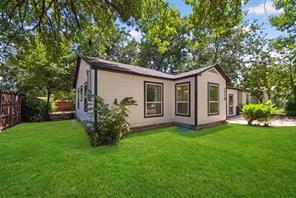 1110 Ryan Avenue - Photo 3
