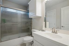 211 Sterling Heights - Photo 14