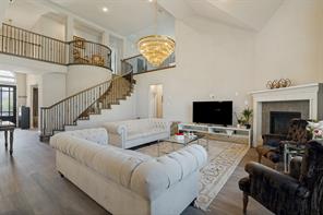 211 Sterling Heights - Photo 2