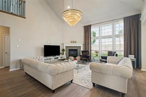 211 Sterling Heights - Photo 3
