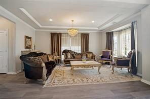 211 Sterling Heights - Photo 9