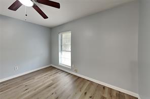 1913 Briarwood Drive - Photo 12