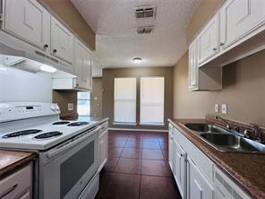 8109 Foxfire Lane - Photo 20