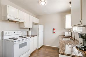 1006 Thannisch Drive - Photo 11