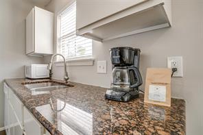 1006 Thannisch Drive - Photo 14