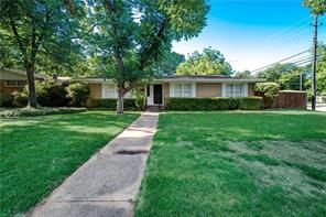 1601 Larkspur Drive - Photo 1